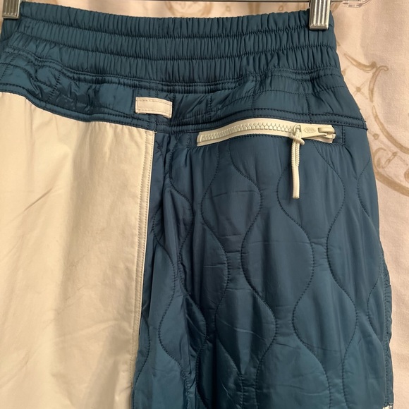 New Free People Movement Landscape
View Ski Pants Size Medium - Picture 9 of 10